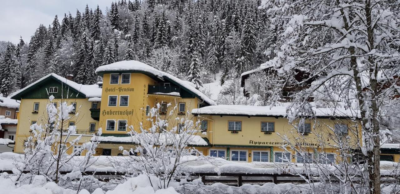 Hotel Hubertushof Flachau Buitenkant foto